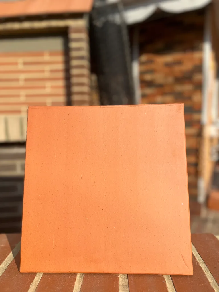 TABLETA 30X30 ALMENDRO