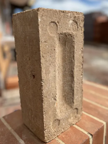 ADOBE MACIZO